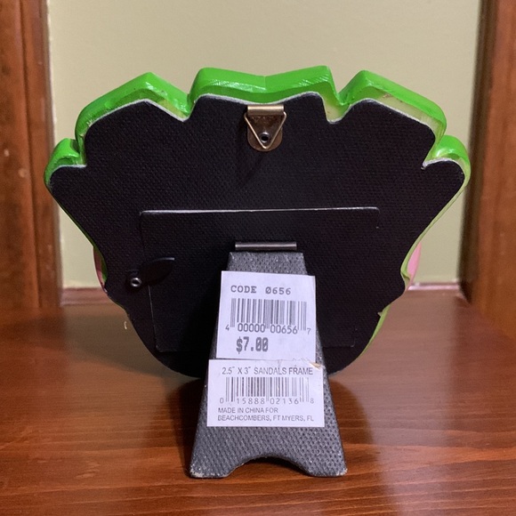 Sandal’s Frame- 2.5” x 3” Photo size of Frame - Picture 3 of 10